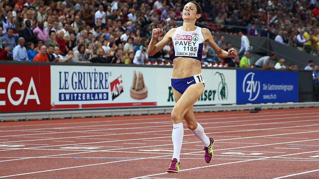 Jo Pavey, 40-year-old mother of two, wins 10,000 meters at Euros